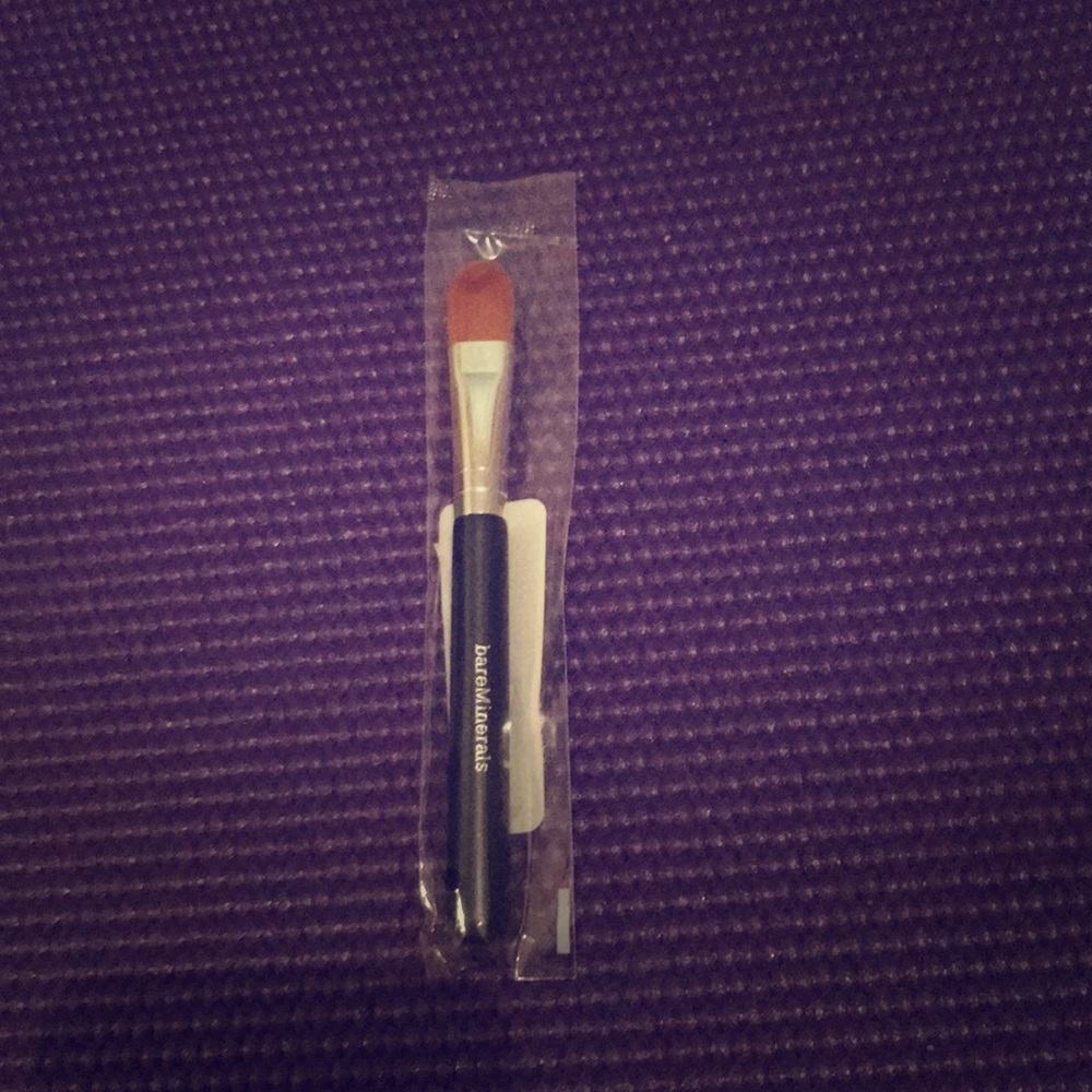 It is a brand new brush and great for make up
